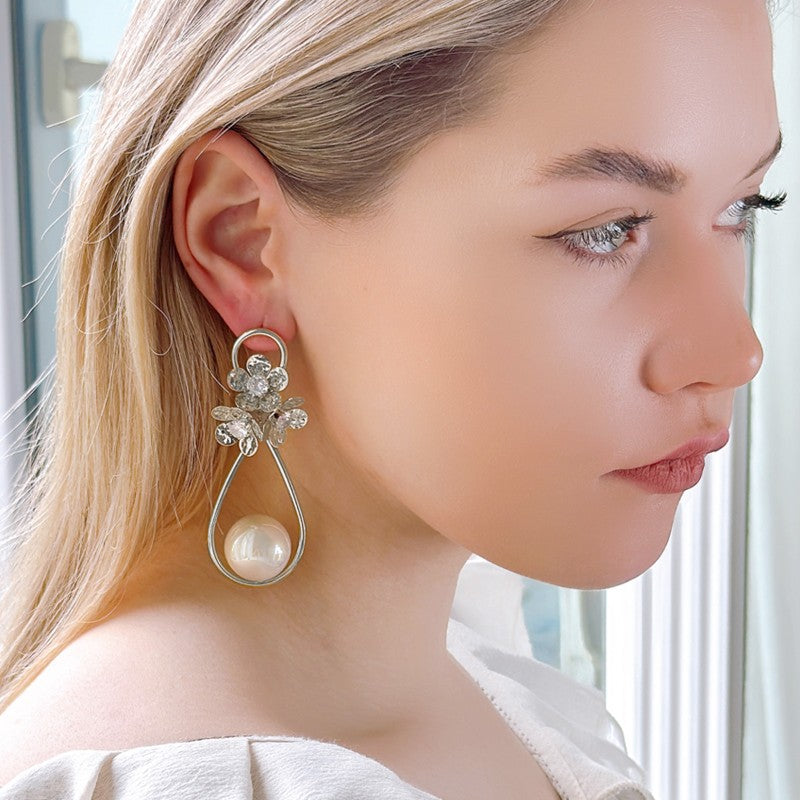 S5037E1 Stud Ear Accessories Vivian's Ball 1