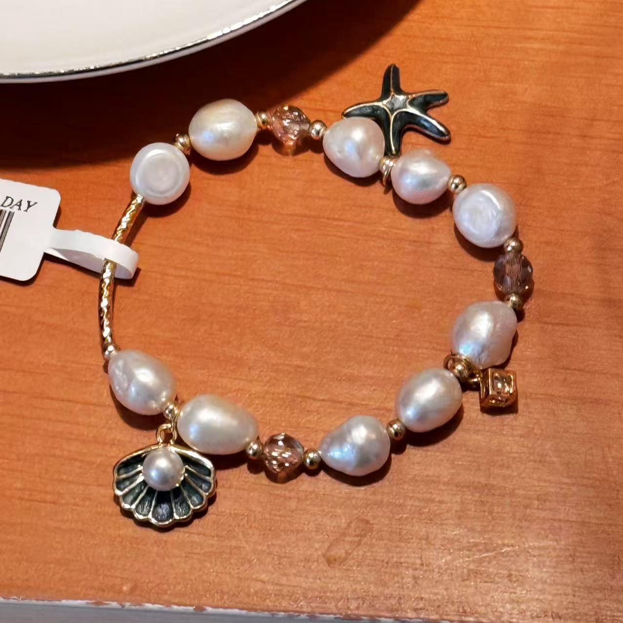 S2212C1 Pearls Bangle Hand Chain Bracelet simple elegant fine handmade gifts