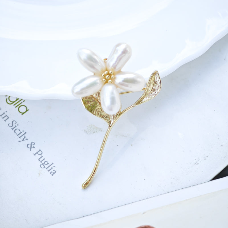 S2353B1 Pearl Flower Brooch Scarf Buckle fine handmade gifts
