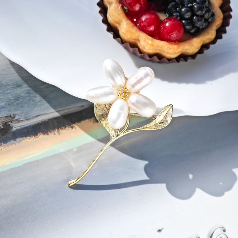 S2353B1 Pearl Flower Brooch Scarf Buckle fine handmade gifts