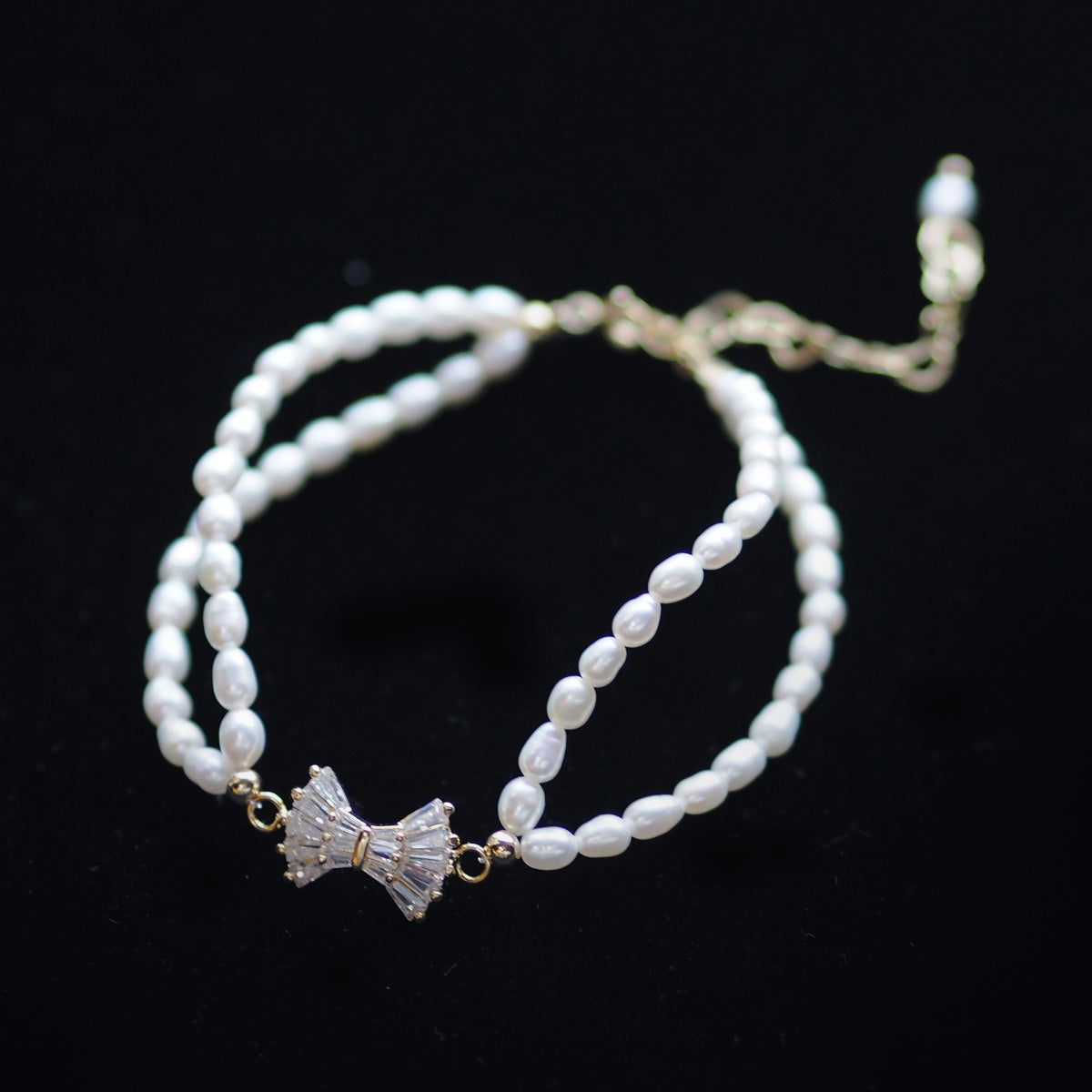 S2181C1 Pearl Bangle Hand Chain Bracelet simple elegant fine handmade gifts