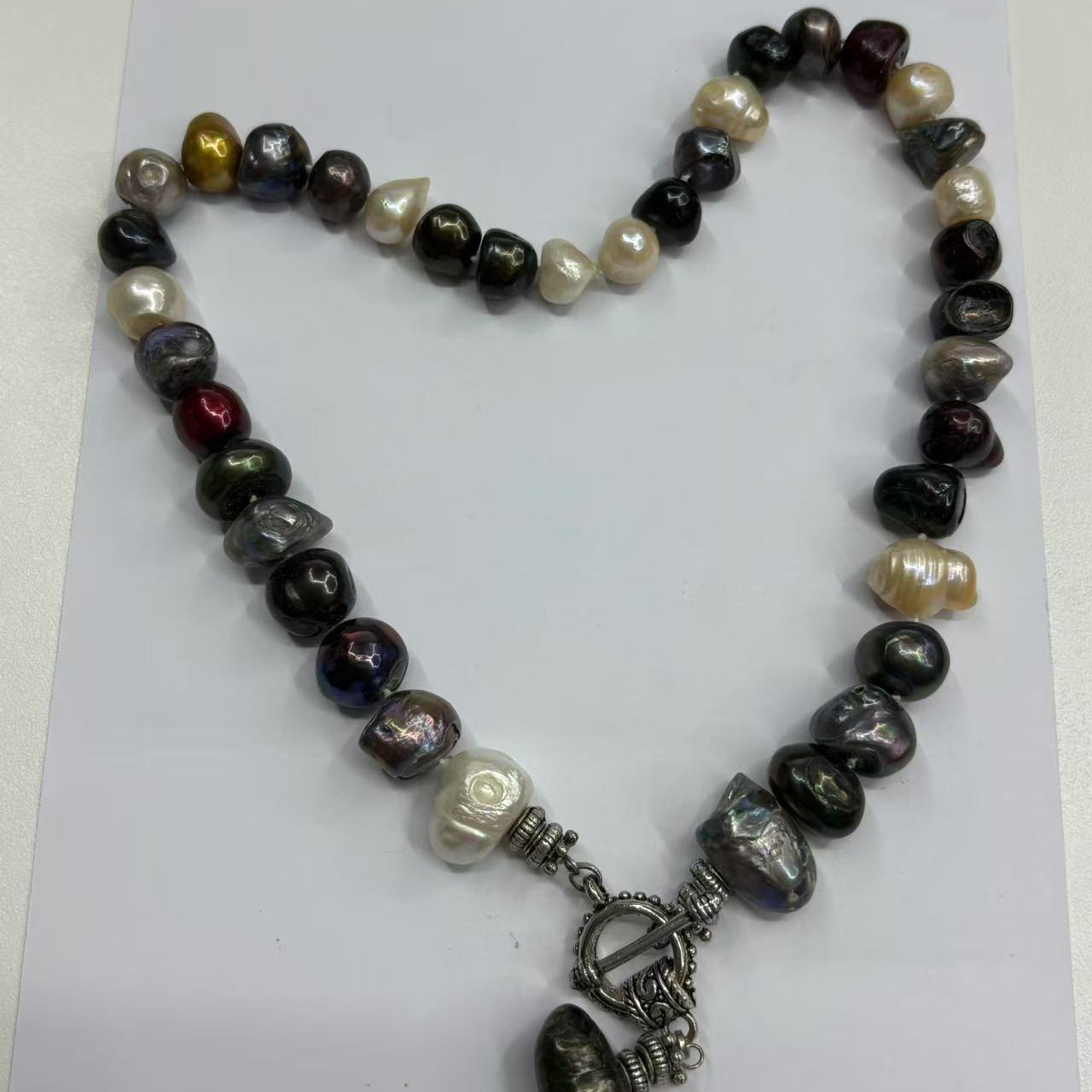 S2954N1 Necklace Silent as a Mystery 1