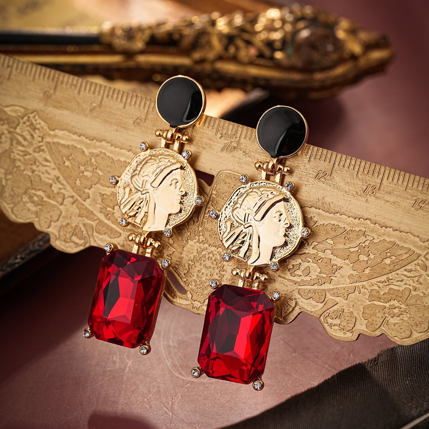 S5053E1 Earrings Stud Ear Accessories Fiery Gold Shadow