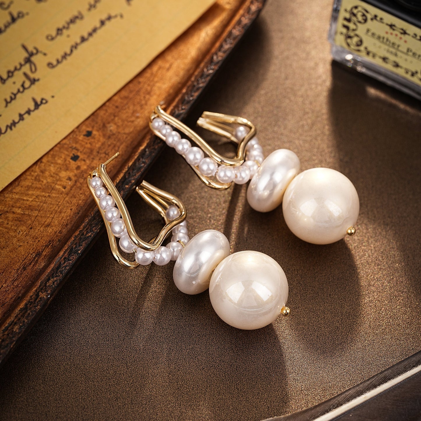 S5062E1 Earrings Stud Ear Accessories Moonlight and Pearls