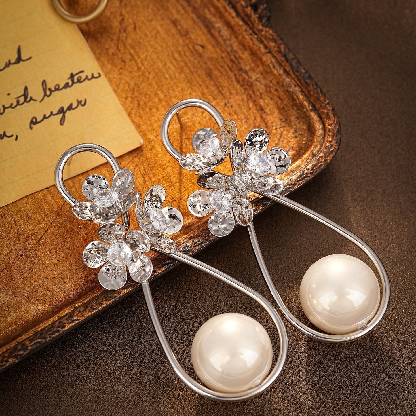 S5037E1 Stud Ear Accessories Vivian's Ball 1