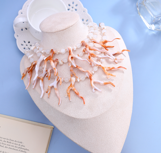 S2957N2  Necklace Coral Kiss 2
