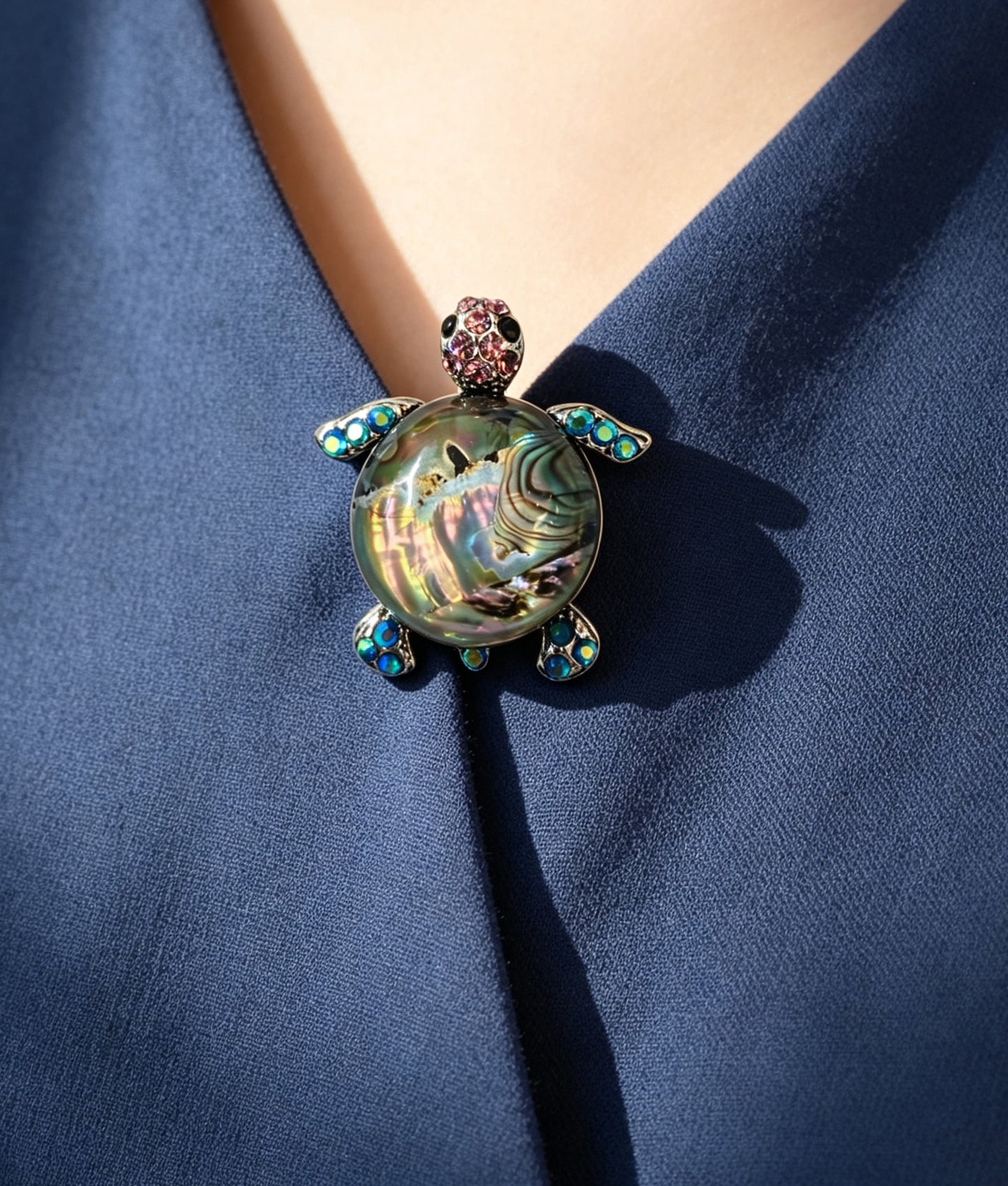 S2437B1 Ocean Wanderer brooch