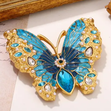 S2398B1 Brooch