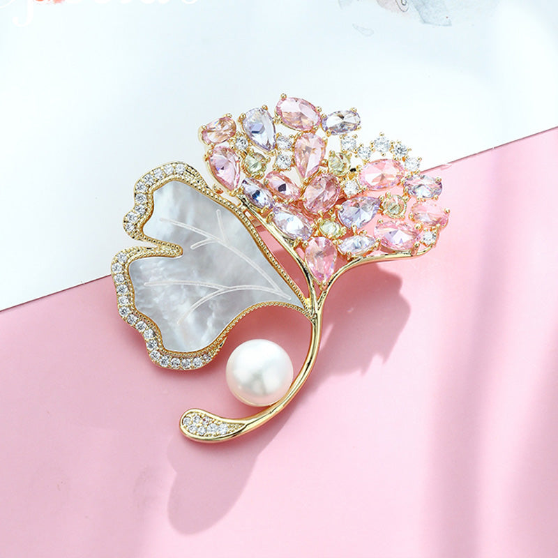 S2424B1 Ginkgo Pearl brooch