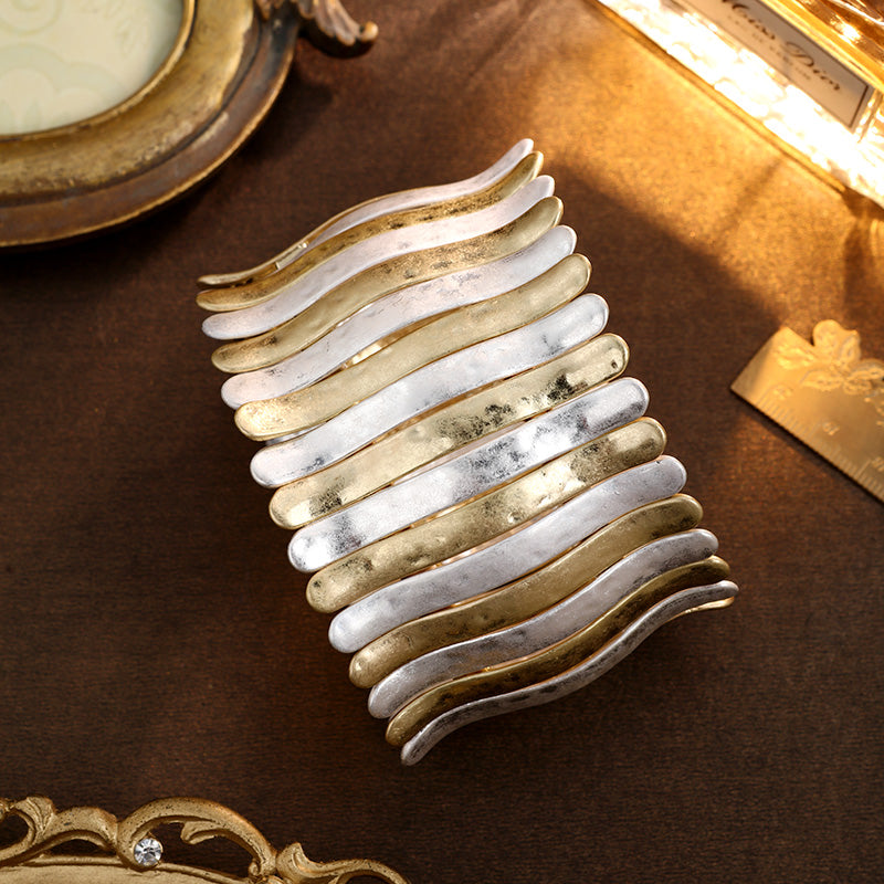 S2044W1 Flowing Light Band bangle