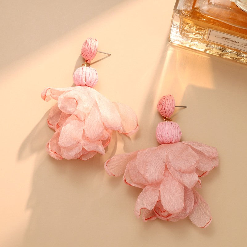 S5151E1 A Girl's Daydreams Earrings Stub Ear Accessiories