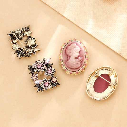 S2430B1 Muse & Bloom brooch set