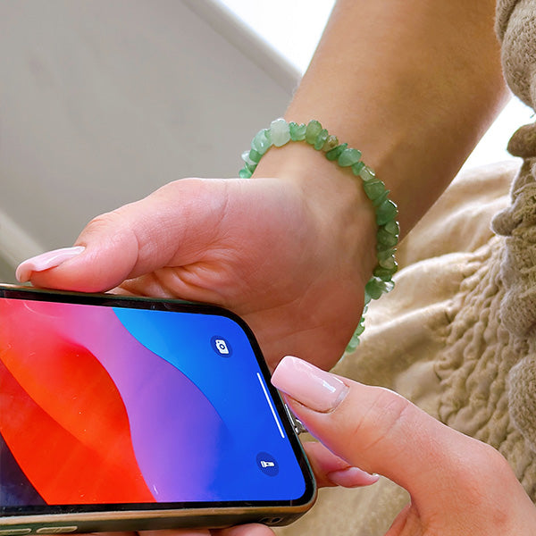 S2388C1 Phone Chain Forest Island Glow