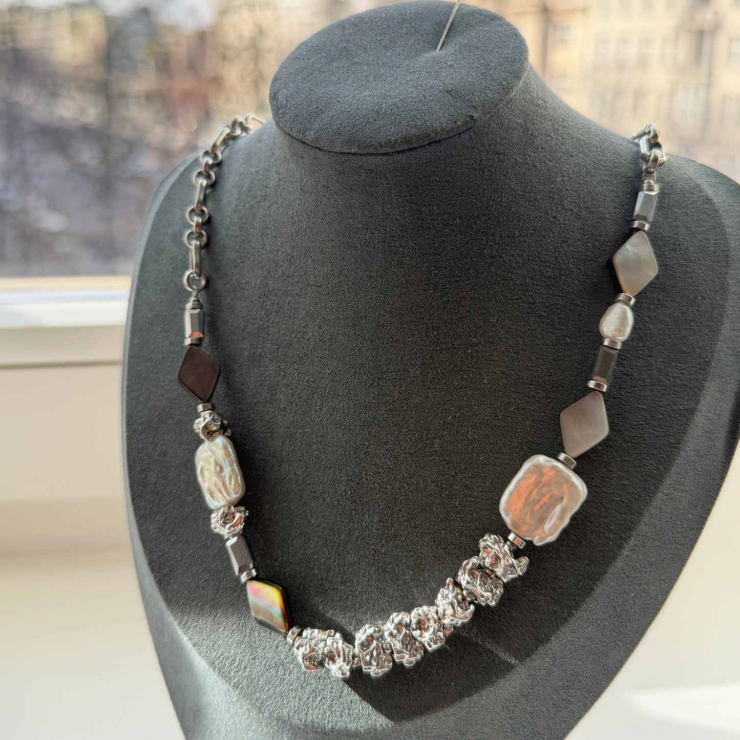 S2872N1 Magic Stars pearl necklace