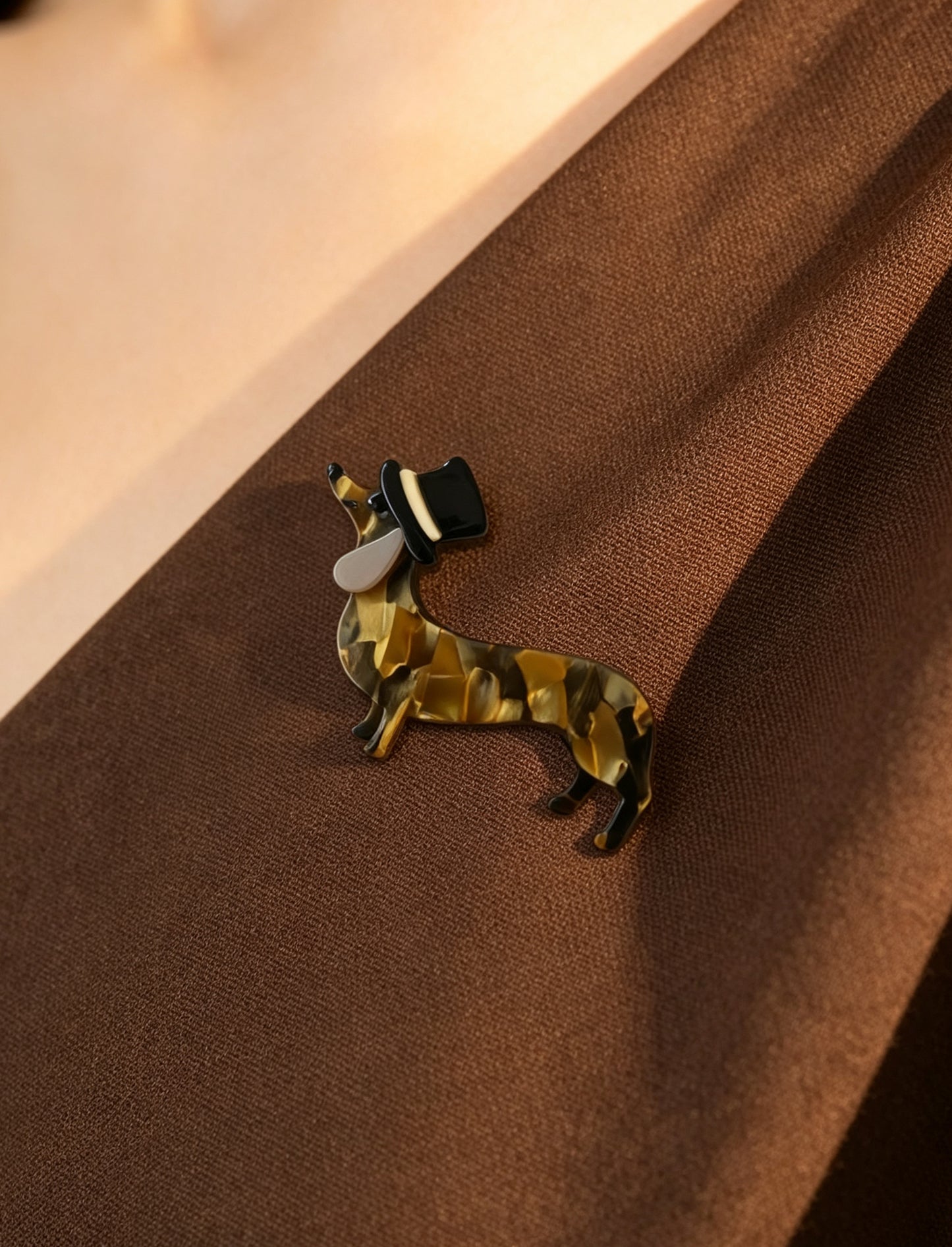 S2428B1 Gentleman's Hat brooch