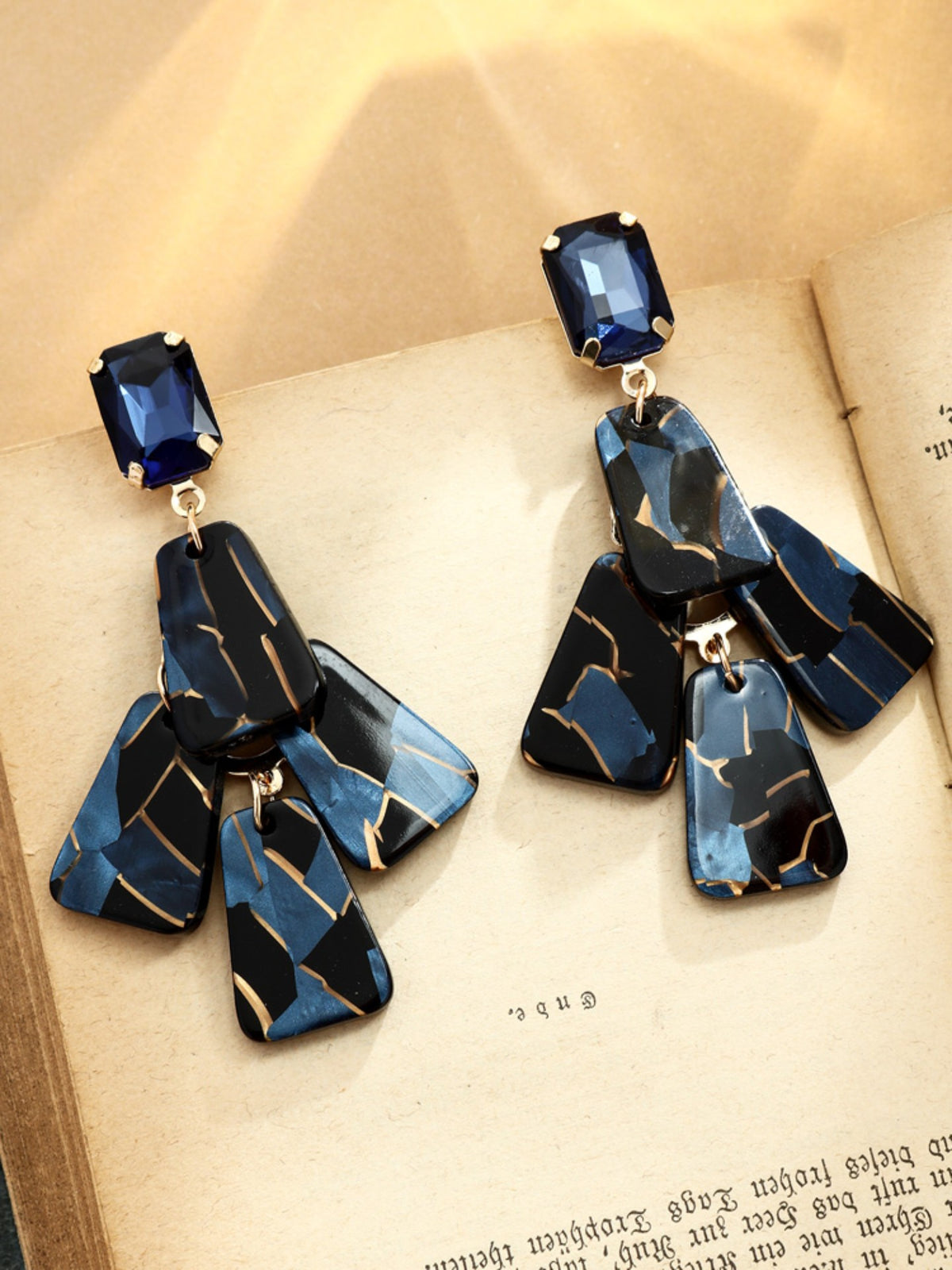 S5181E1 Vintage Facet Drop earrings