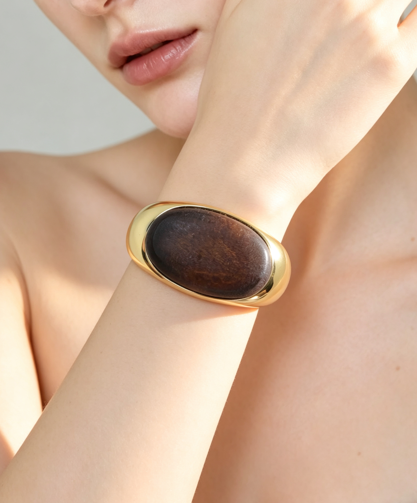 S2057W1 Woodgrain Muse bangle