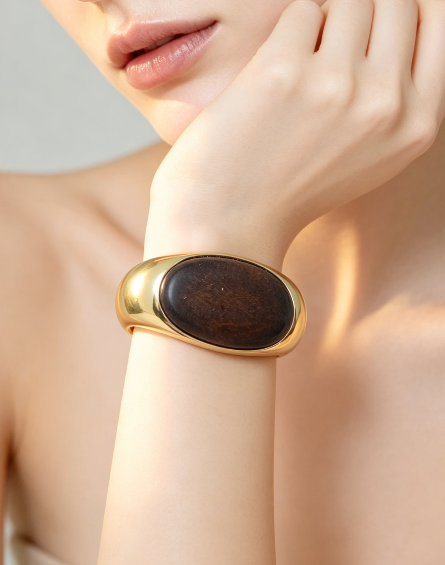 S2057W1 Woodgrain Muse bangle