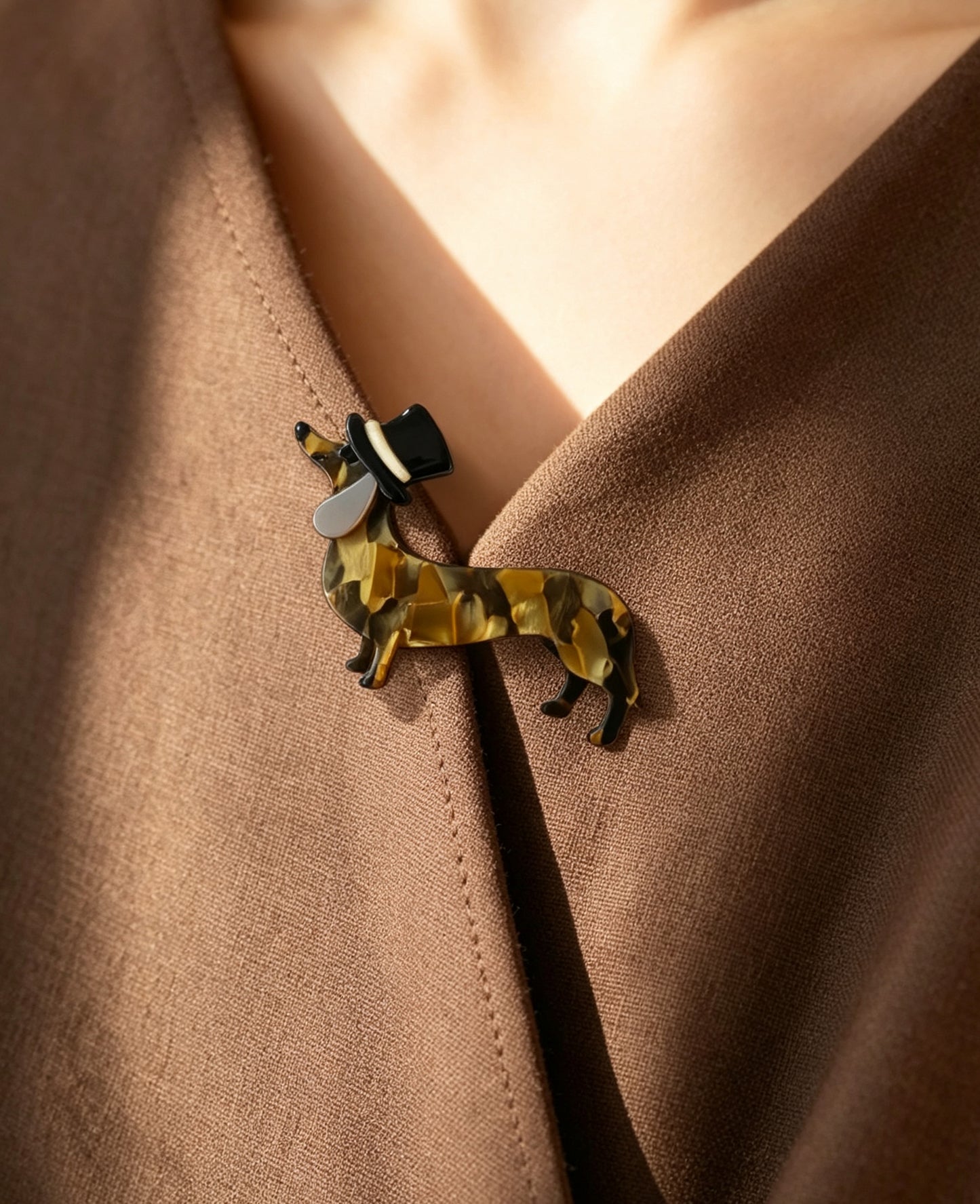 S2428B1 Gentleman's Hat brooch
