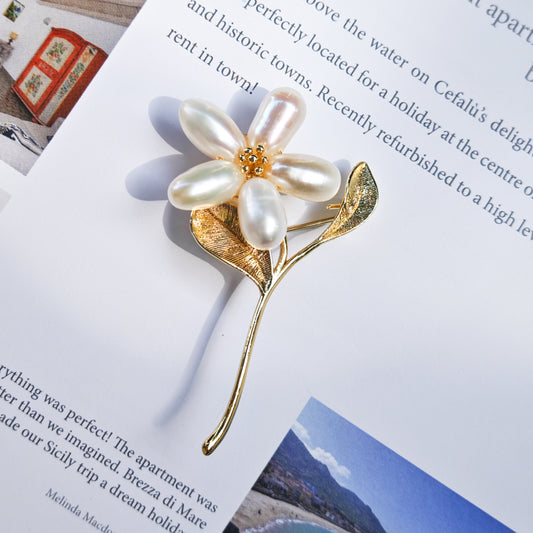 S2353B1  Pearl Flower Brooch Scarf Buckle fine handmade gifts