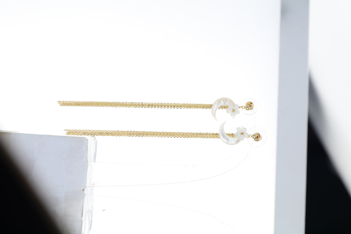 S4811E1  Earrings Stud Ear Accessories The Crescent Moon 1