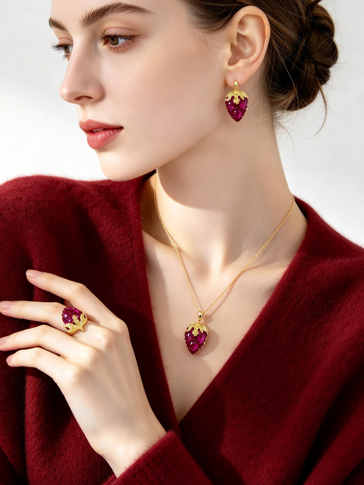 S1998S1 Ruby Strawberry jewelry set