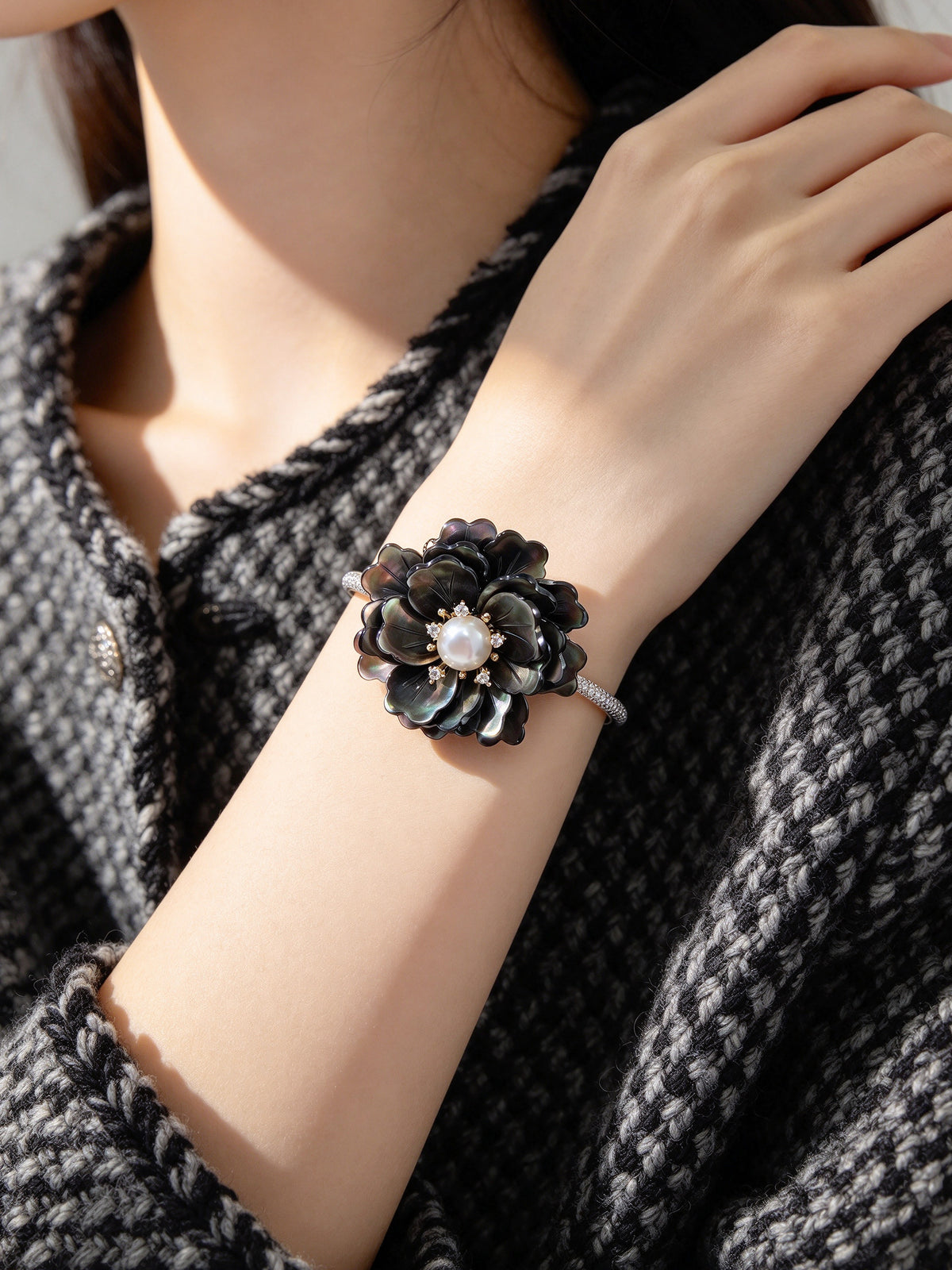 S2014W1 Ink Blossom bangle