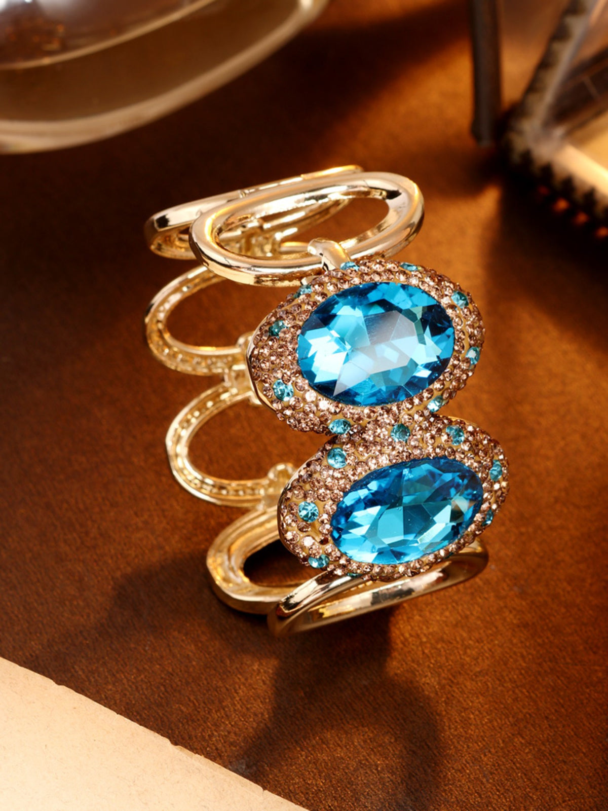 S2046W1 Azure Halo bangle