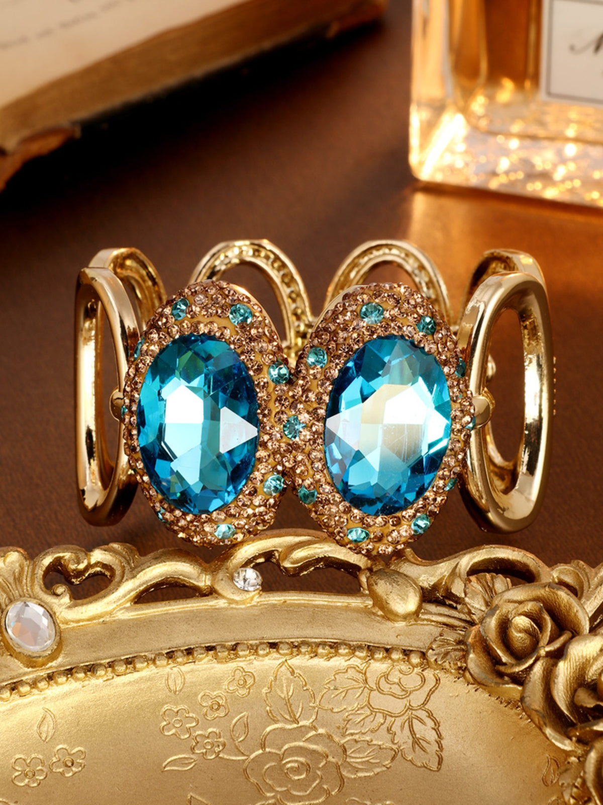 S2046W1 Azure Halo bangle