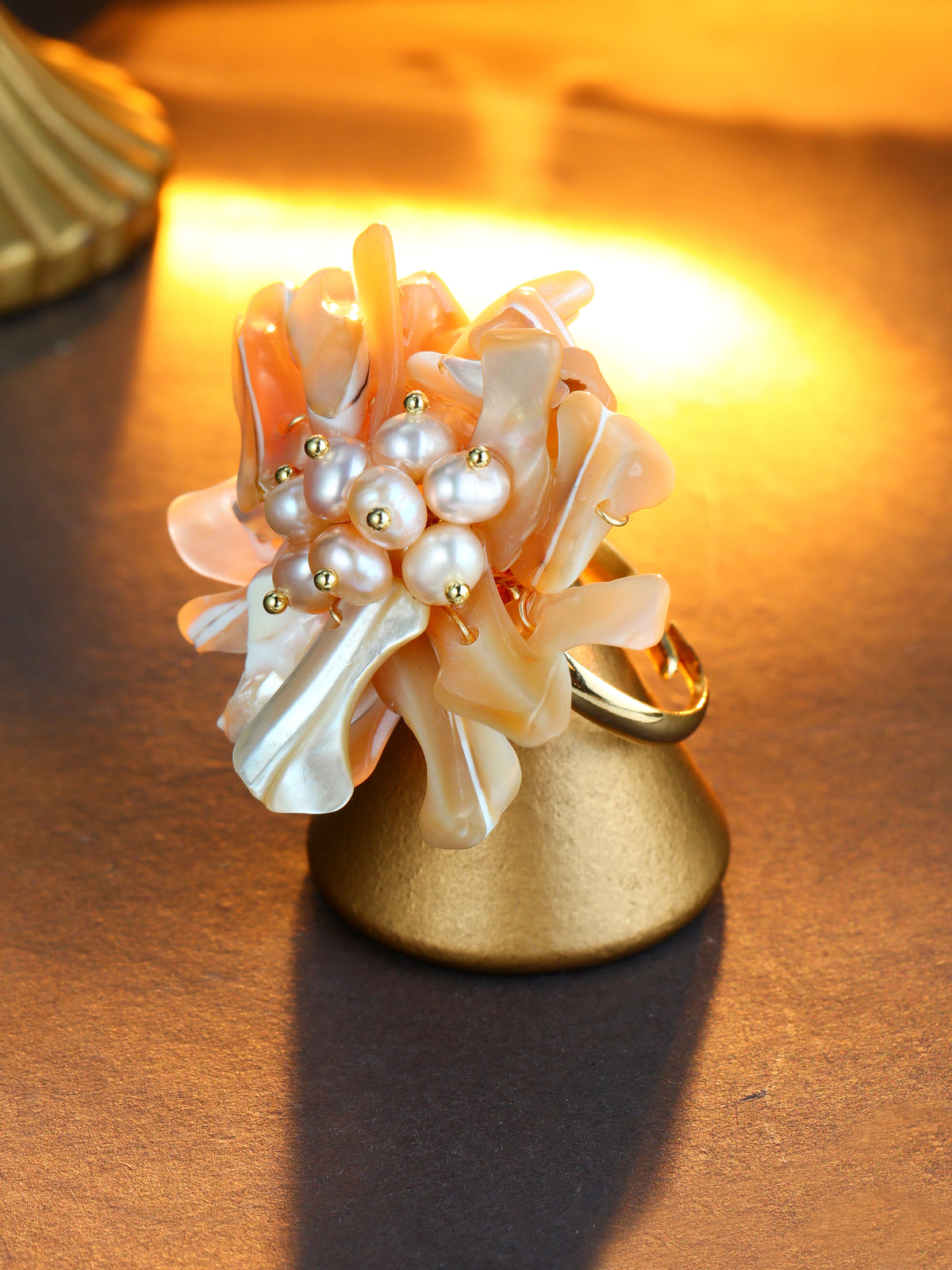 S2145R1 Pearl Chrysanthemum ring