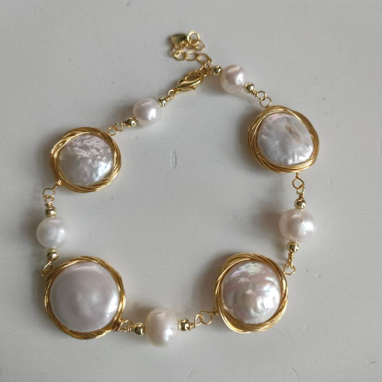 S2184C1 bracelet Sipping Under Moonlight