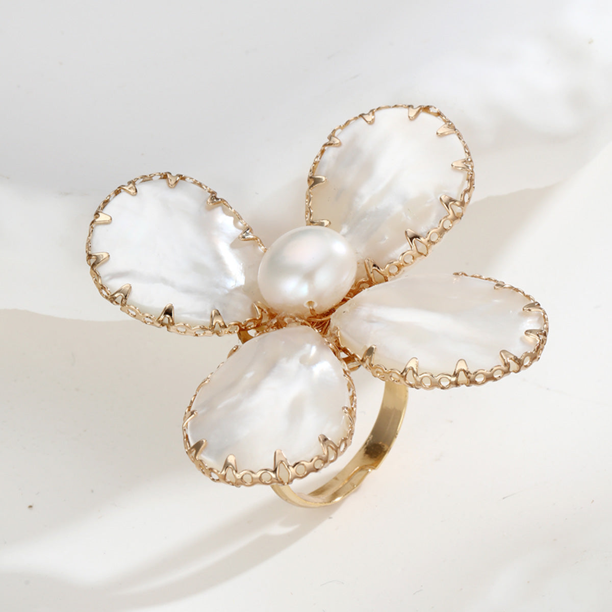 S2234R1 Pearl Petal ring