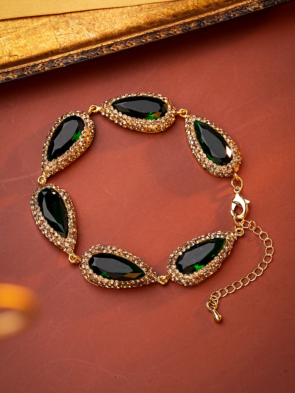 S2302C1 Emerald Teardrop bracelet