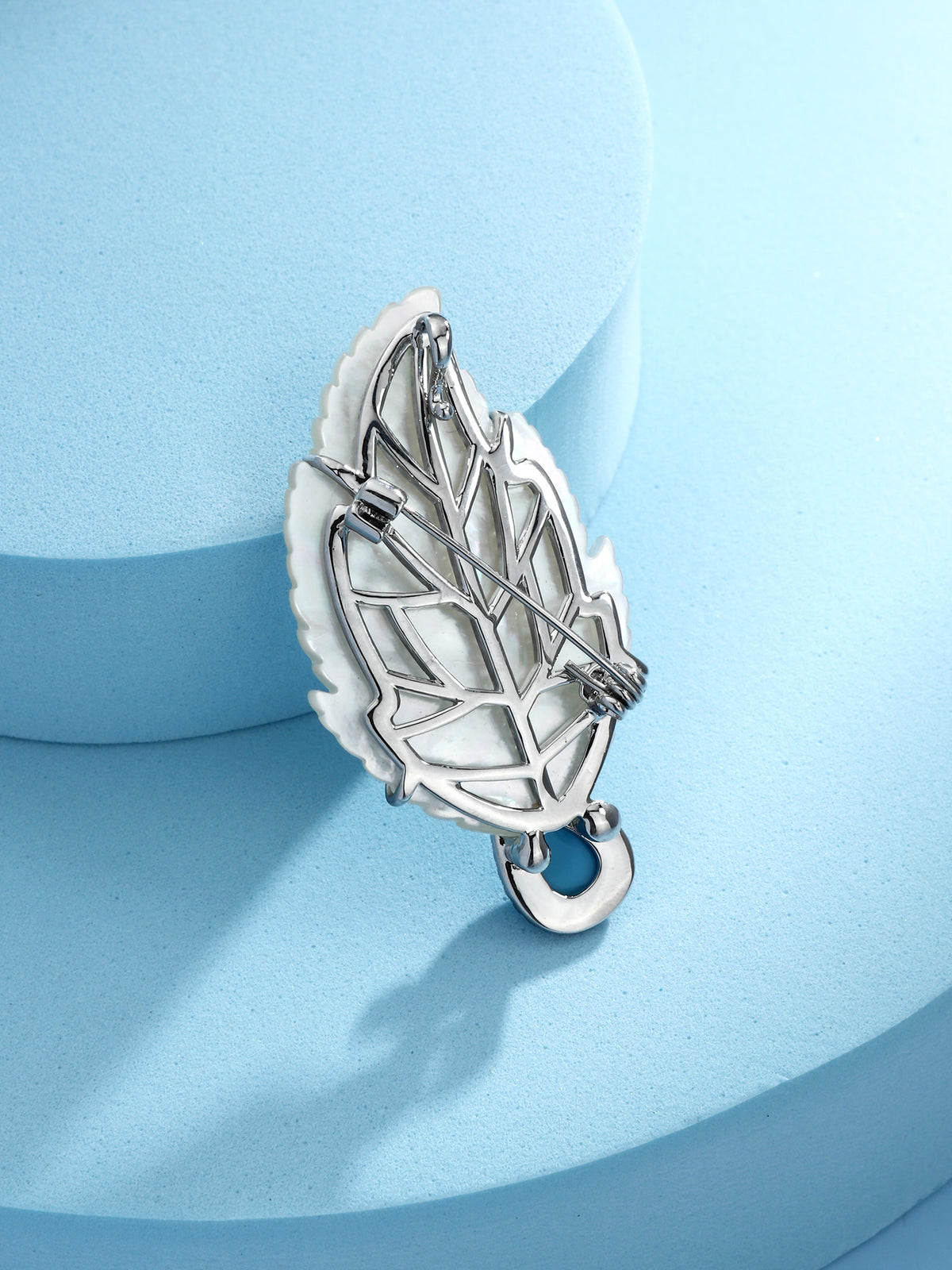S2421B1 Windswept Feather brooch