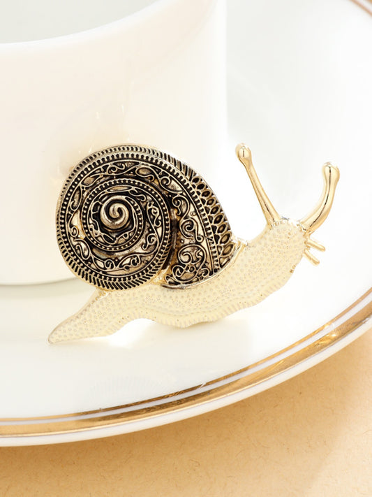 S2442B1 Garden Snail brooch