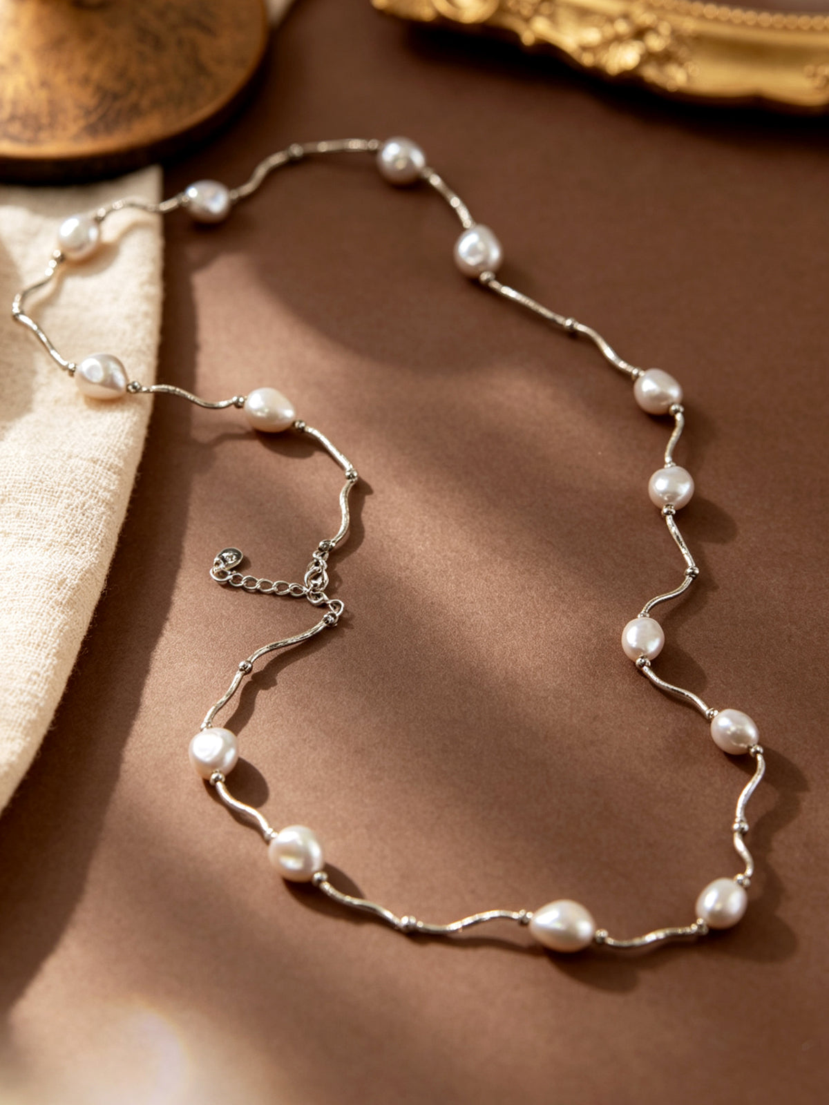 S2672N1 Silver Ripple Pearl necklace