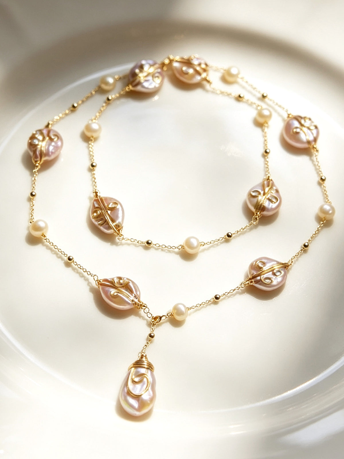 S2846N1 Blush Shell Lariat necklace