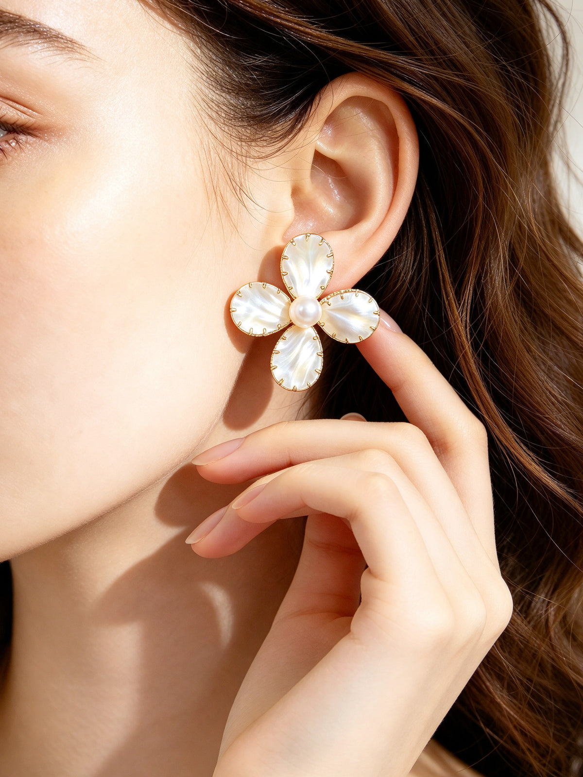 S5156E1 Pearl Petal earrings