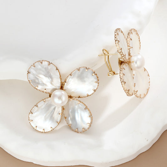S5156E1 Pearl Petal earrings