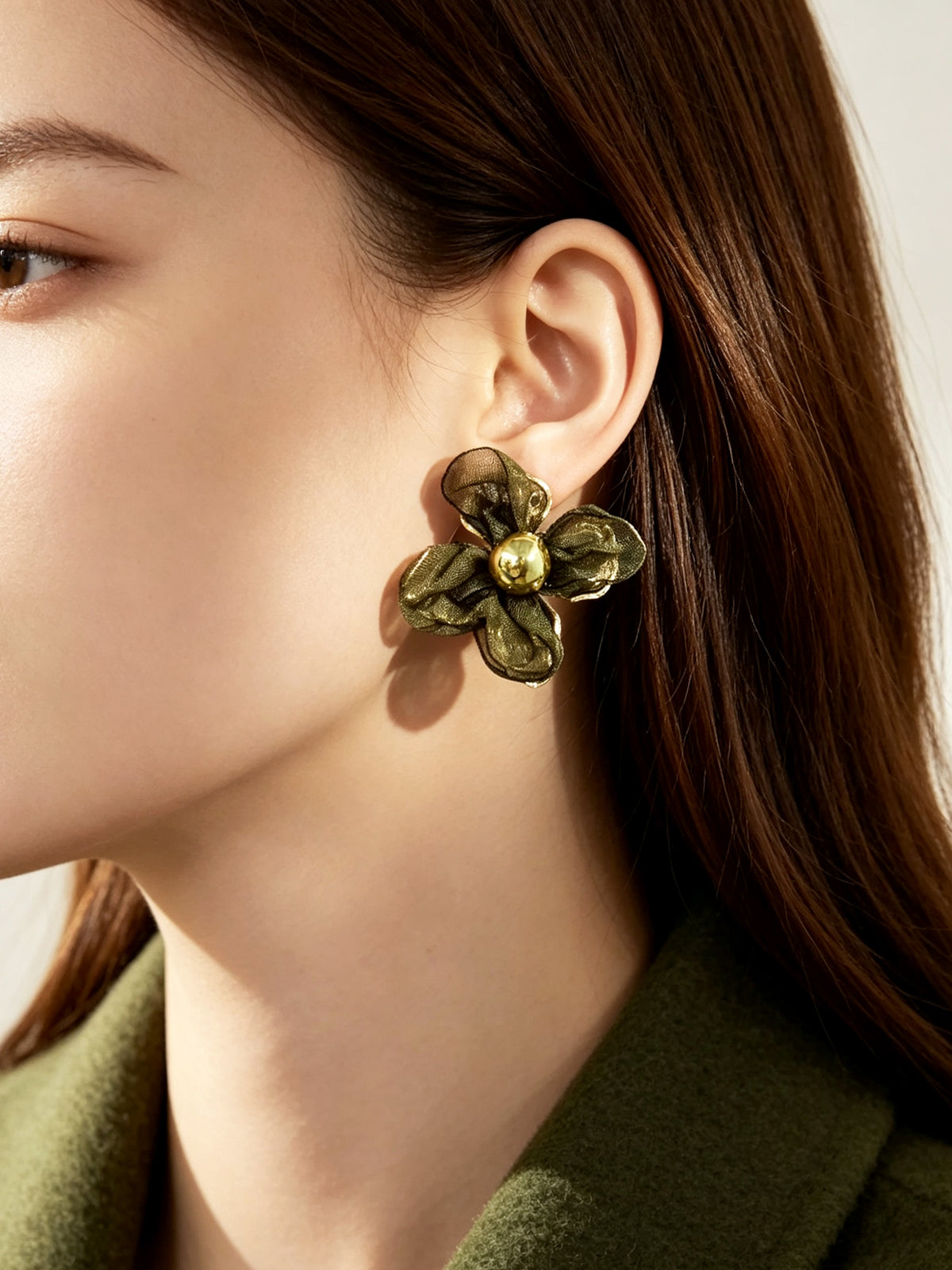 S5184E1 Mismatched Bloom earrings