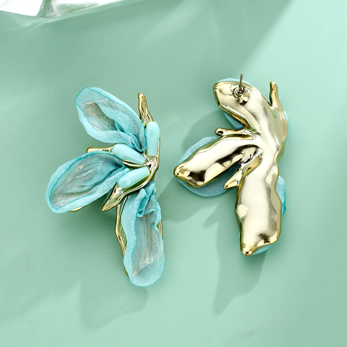 S5185E1 Dewy Leaf earrings