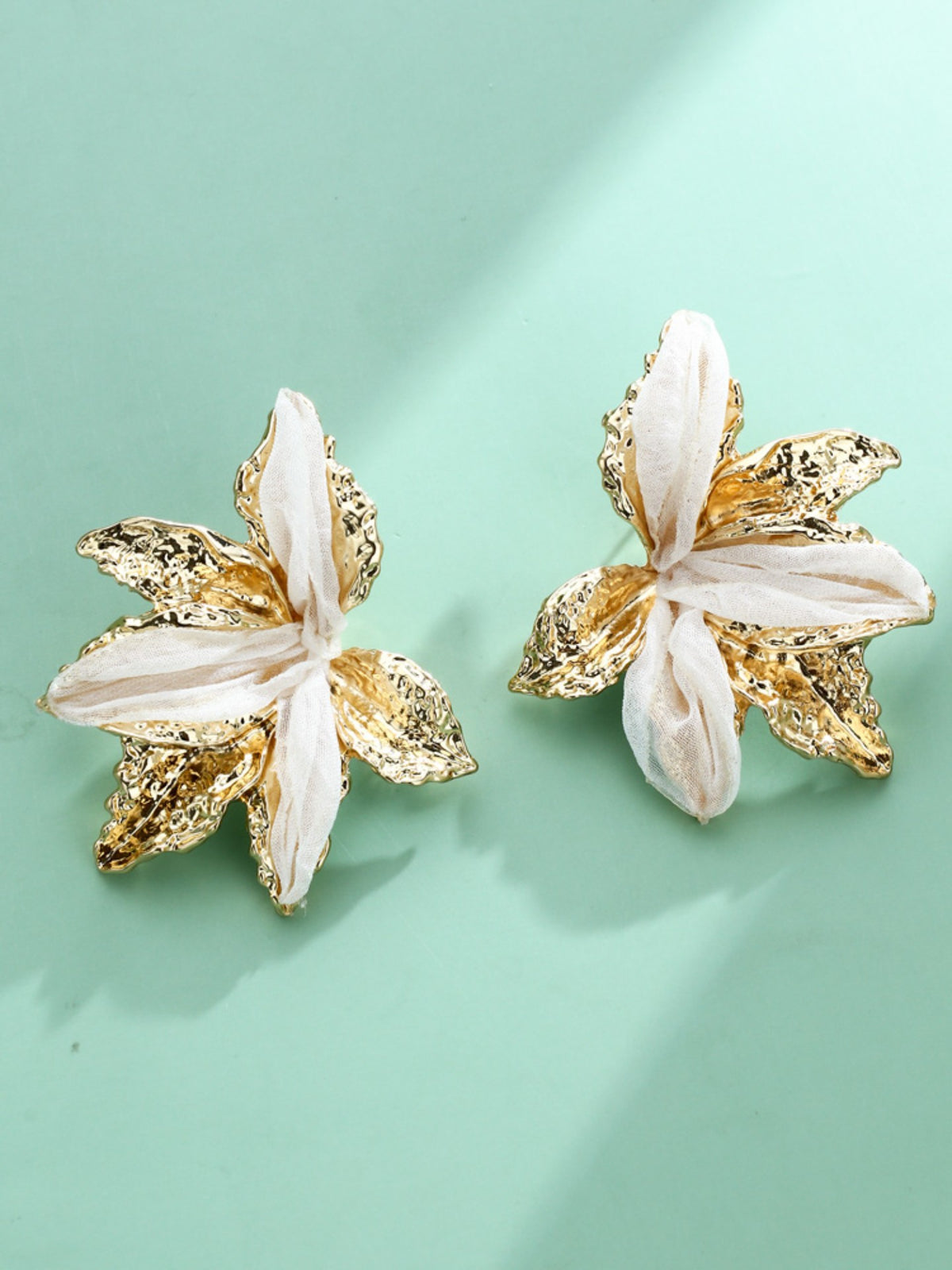 S5186E3 Sakura Bloom earrings