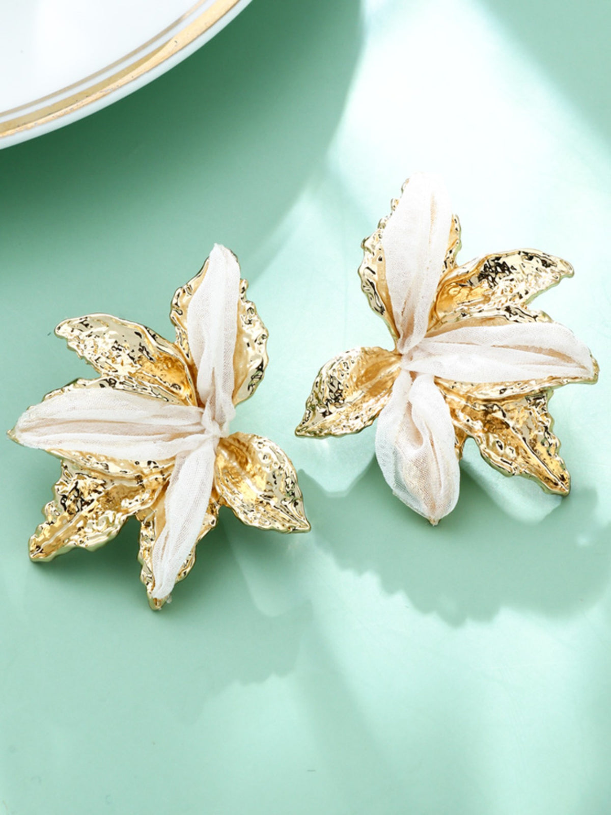 S5186E3 Sakura Bloom earrings