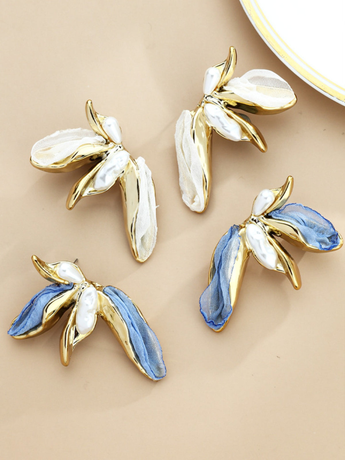 S5188E2 Sky Whisper earrings