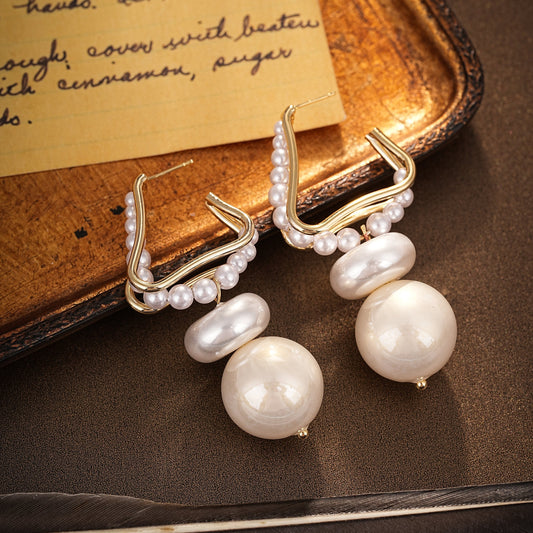 S5062E1 Earrings Stud Ear Accessories Moonlight and Pearls