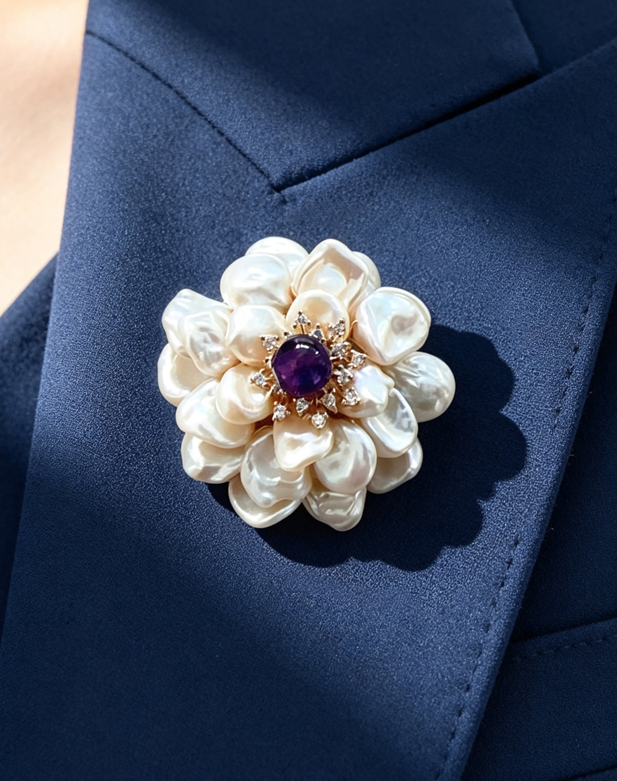 X26807A01 Pearl Camellia brooch