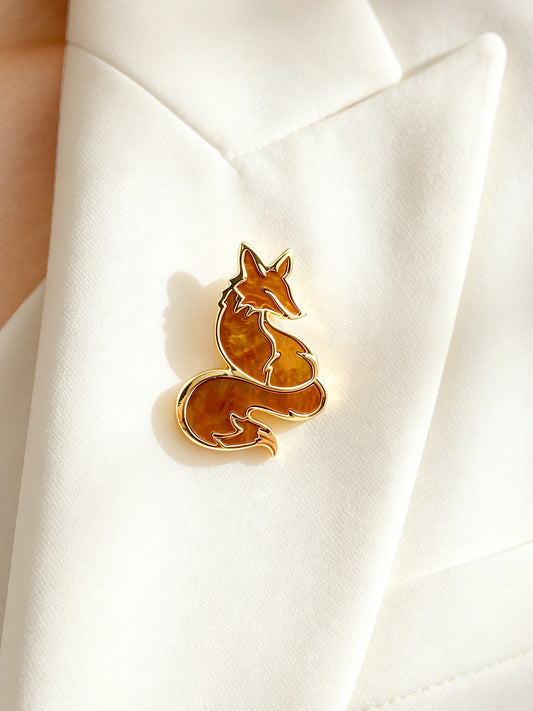 X26807Z01 Amber Fox brooch