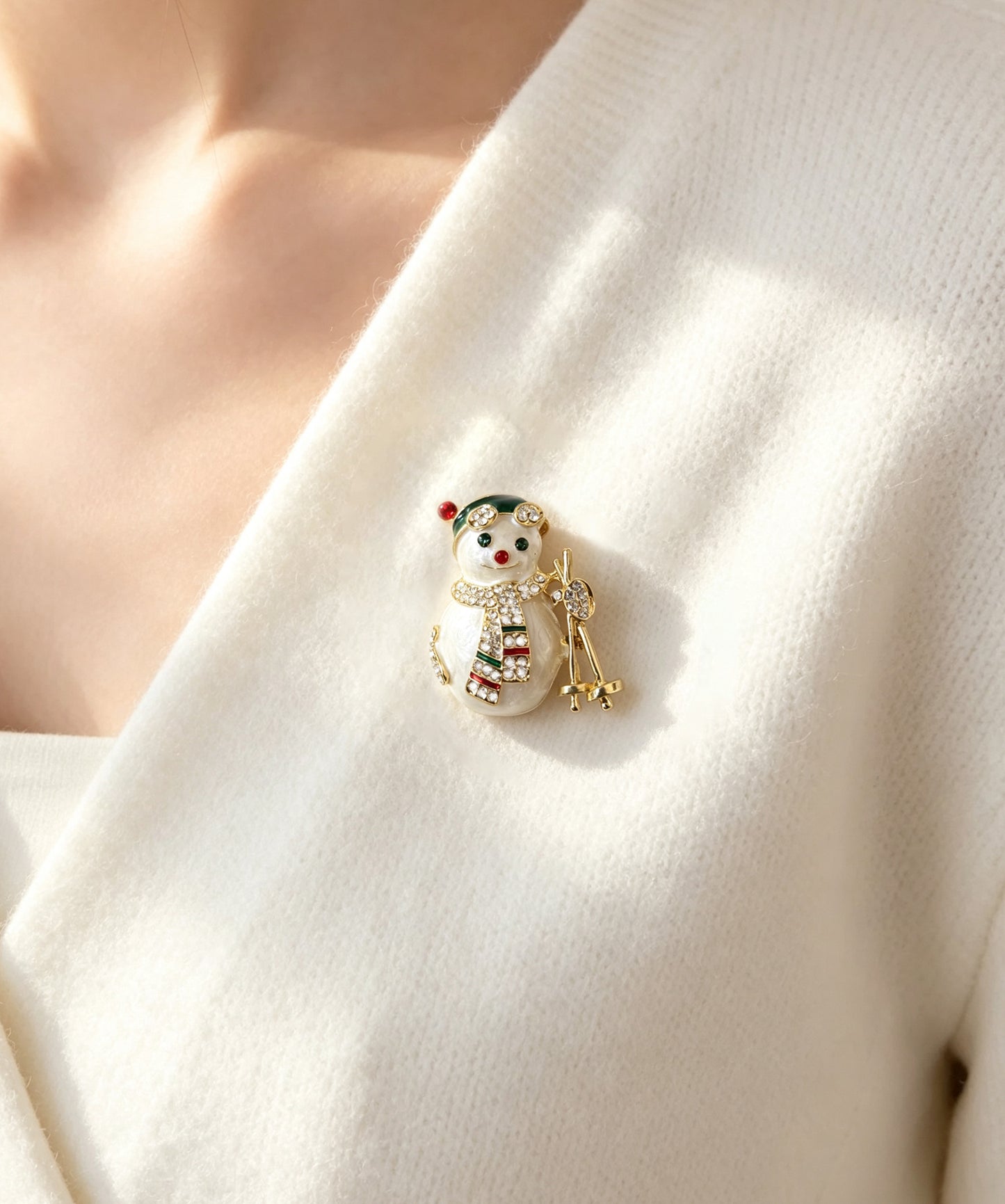 S2432B1 Northern Glow brooch