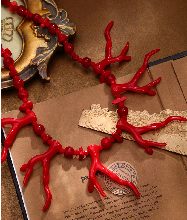 S2956N1 Necklace Coral Girl