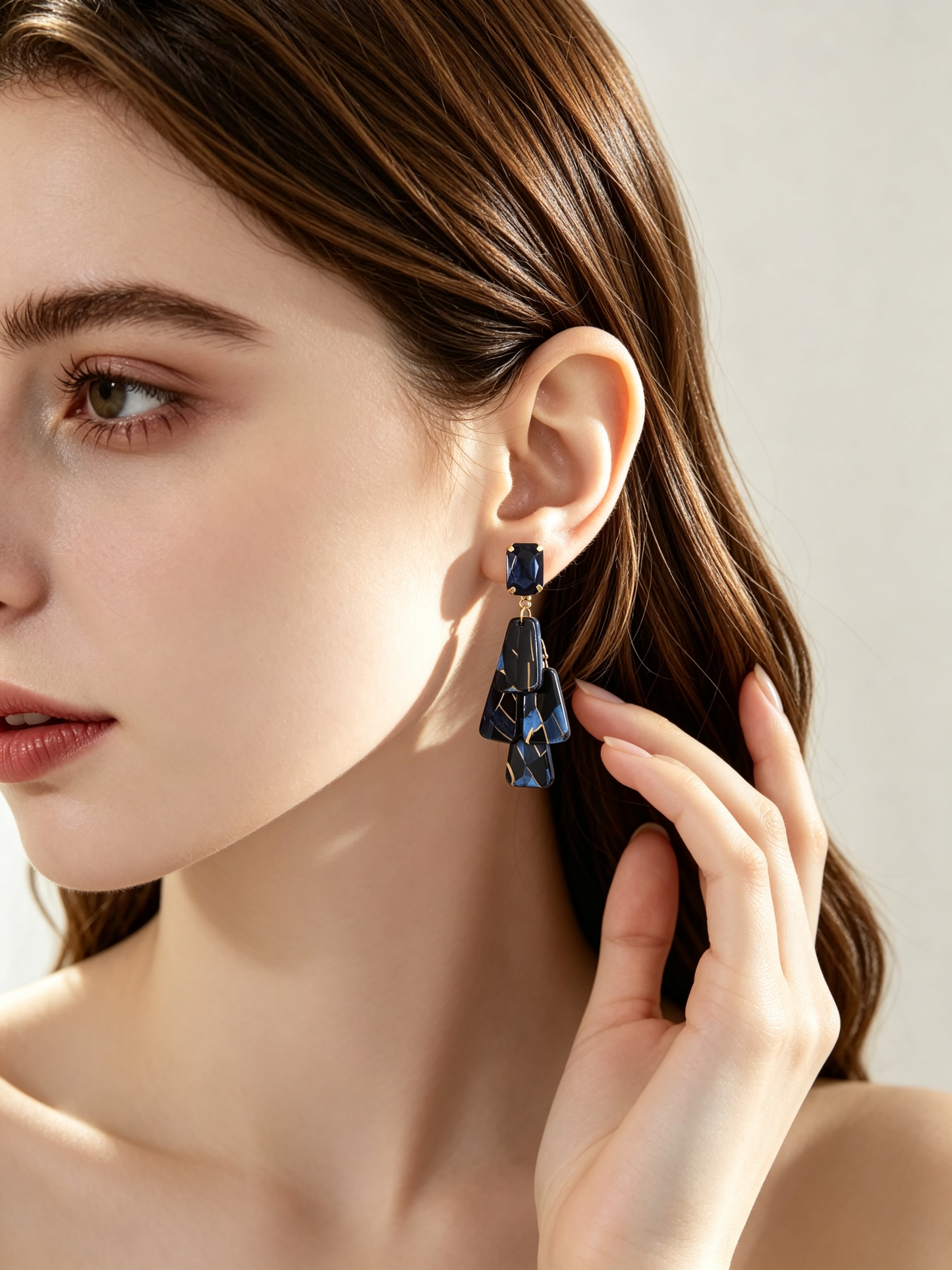 S5181E1 Vintage Facet Drop earrings